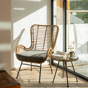 Luxury-inspired Balcony Furniture Set: Three-Piece Rattan Lounge Chair & Coffee Table Creative Outdoor Garden Set with Recliner