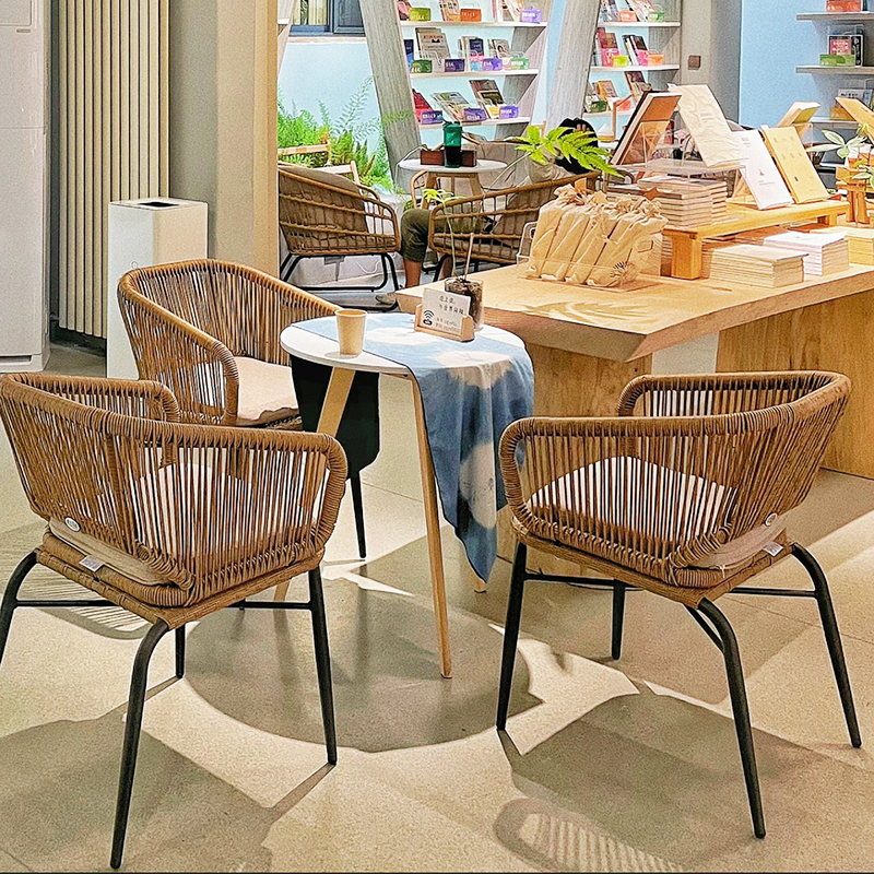 Outdoor Furniture Set: Three-Piece Rattan Garden Chair Set Nordic-Style B&B Dining Chairs with Backrest Rattan Woven Chairs for Relaxation