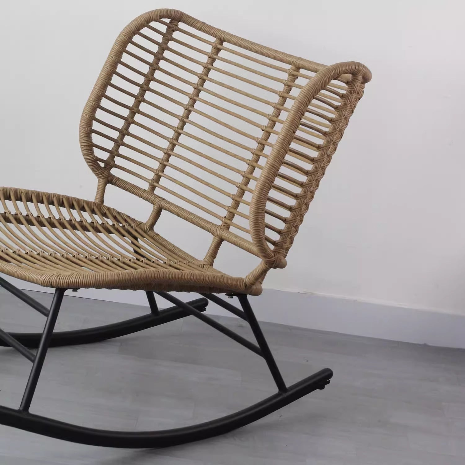 Balcony, outdoor leisure rocking chair, light luxury rattan chair, Nordic style handmade woven rattan sofa, armchair, rocking lounge chair